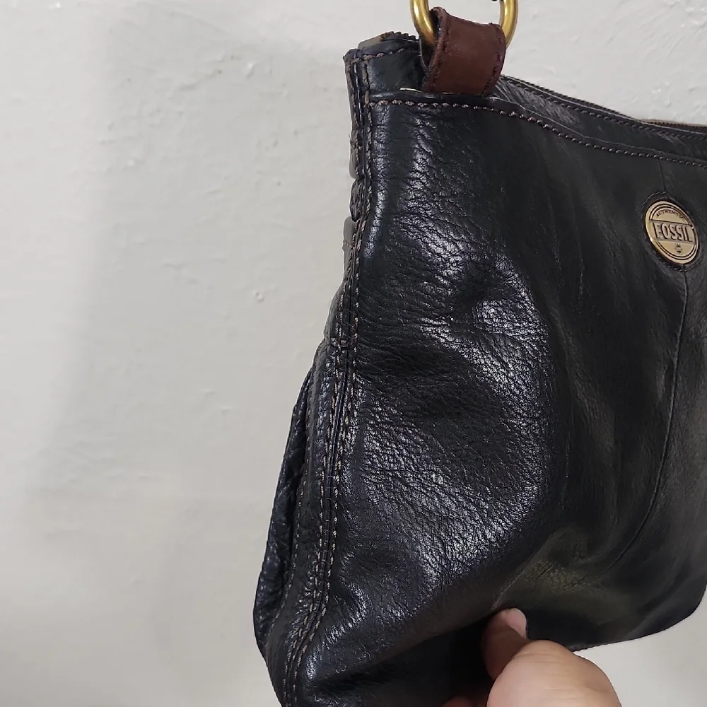 Fossil this black